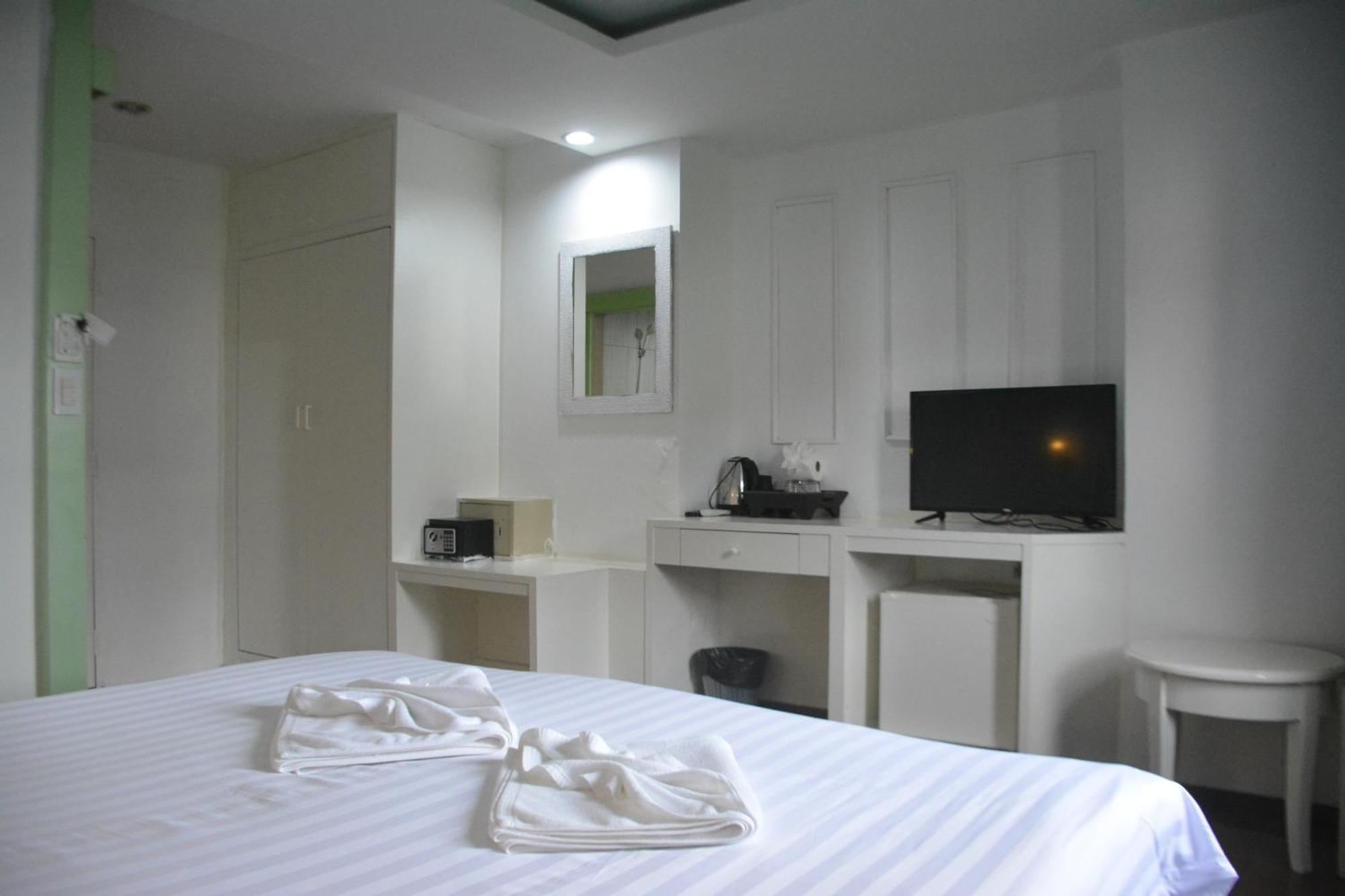 Hotel Chilli Salza Patong Zewnętrze zdjęcie
